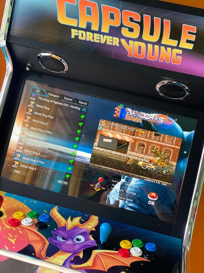 Capsule Forever Young - Jacuzzi - Sauna - Billard - Arcade De Jeux - Netflix & Home Cinema - Ping Pong Hastiere-par-dela Exteriör bild