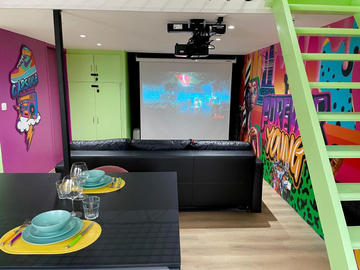 Capsule Forever Young - Jacuzzi - Sauna - Billard - Arcade De Jeux - Netflix & Home Cinema - Ping Pong Hastiere-par-dela Exteriör bild